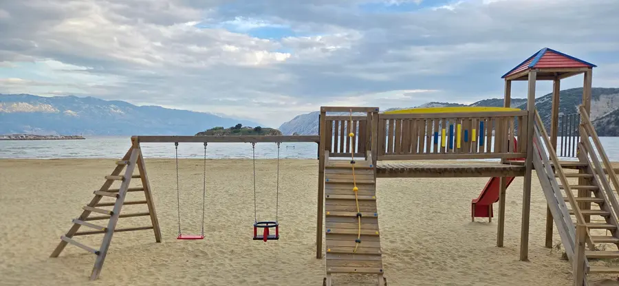 Parco giochi sulla Spiaggia del Paradiso